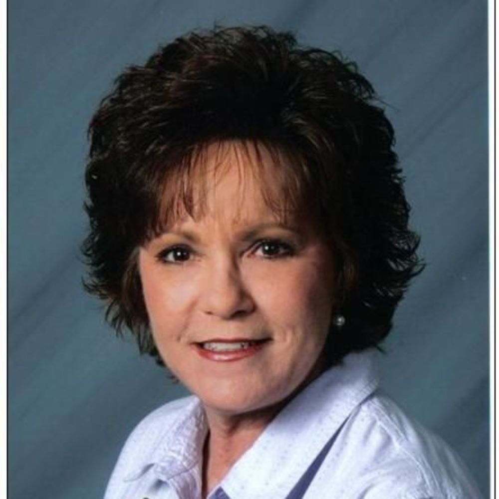 Meet your Posher, Ella